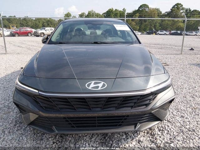 2024 HYUNDAI ELANTRA SEL 12