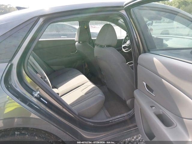 2024 HYUNDAI ELANTRA SEL 8