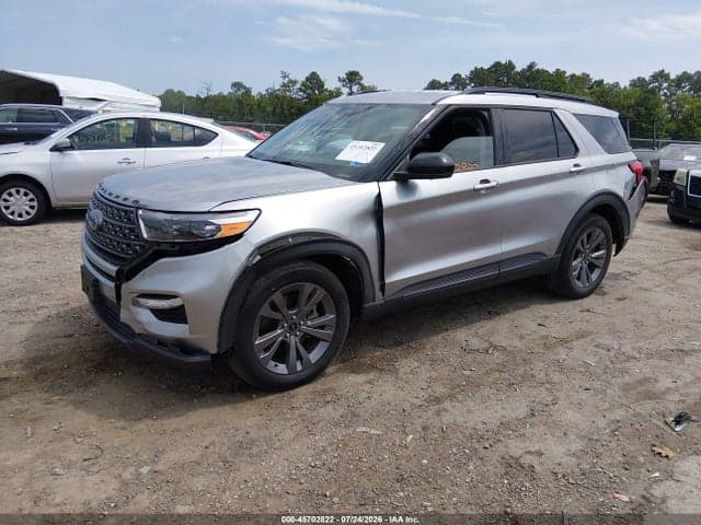 2022 FORD EXPLORER XLT 2
