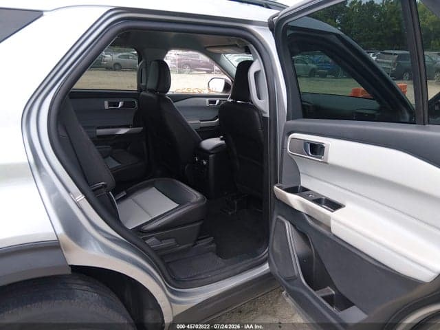 2022 FORD EXPLORER XLT 8