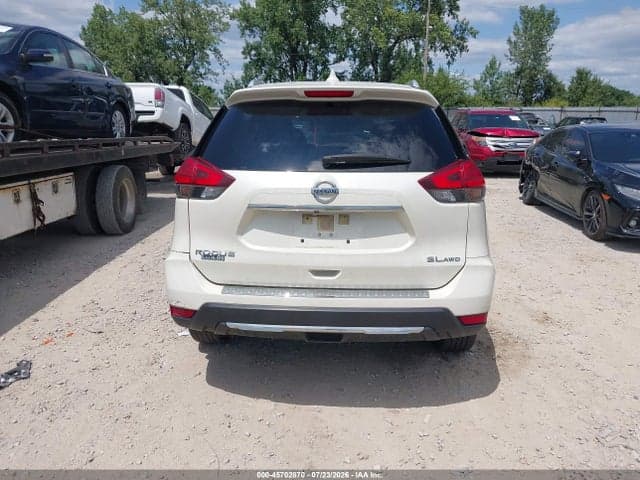 2017 NISSAN ROGUE SL 17