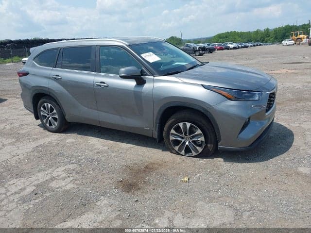 2026 TOYOTA HIGHLANDER HYBRID XLE 1