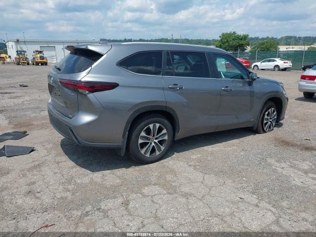 2026 TOYOTA HIGHLANDER HYBRID XLE 4