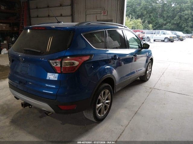 2017 FORD ESCAPE SE 4