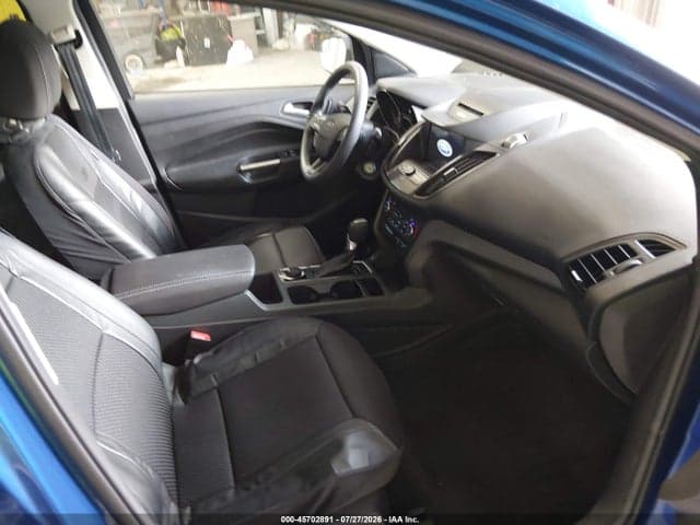 2017 FORD ESCAPE SE 5