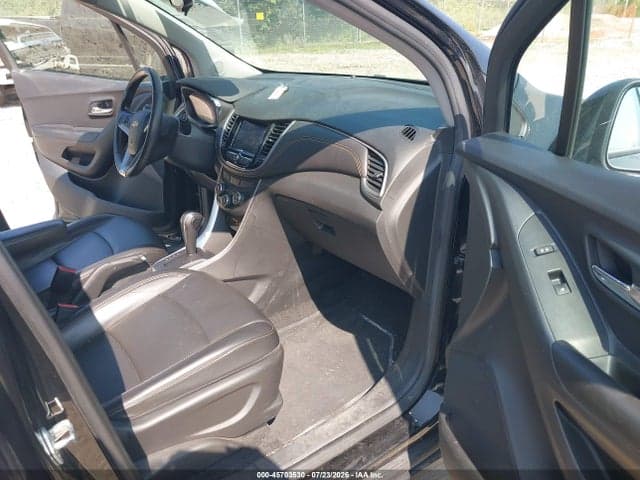 2021 CHEVROLET TRAX AWD LT 5