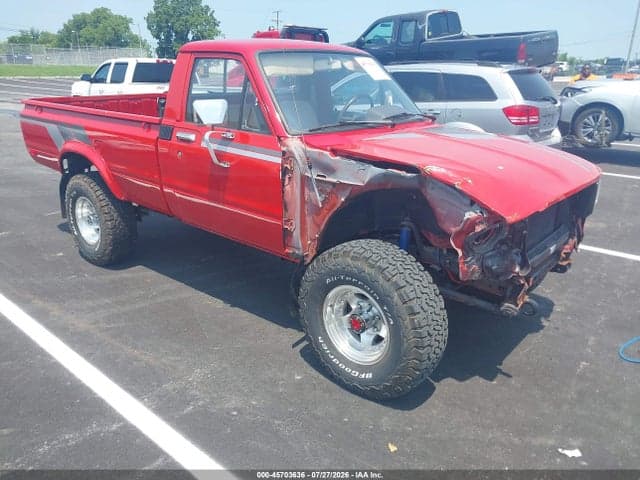 1982 TOYOTA PICKUP RN48 - 1