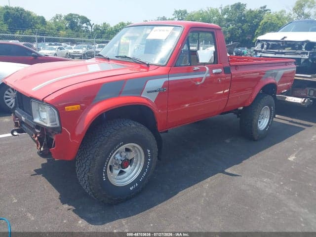 1982 TOYOTA PICKUP RN48 2