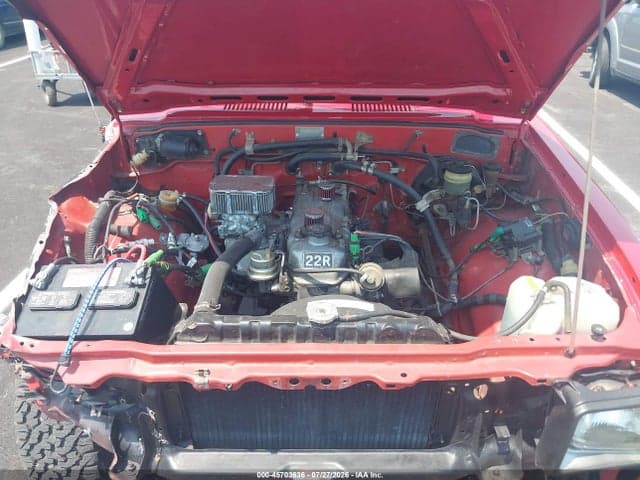 1982 TOYOTA PICKUP RN48 10
