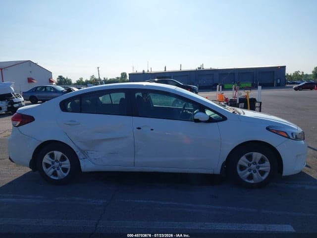 2017 KIA FORTE LX 13