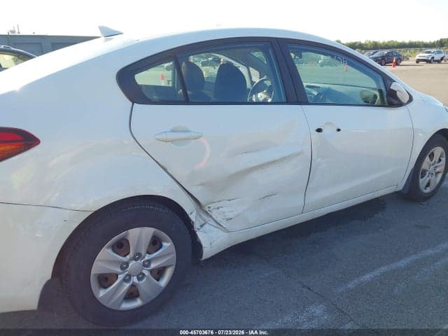 2017 KIA FORTE LX 6