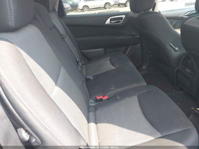 2017 NISSAN PATHFINDER S 8