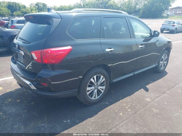 2019 NISSAN PATHFINDER SV 4