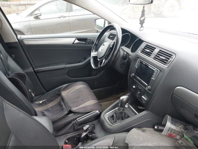 2017 VOLKSWAGEN JETTA 1.4T SE 5