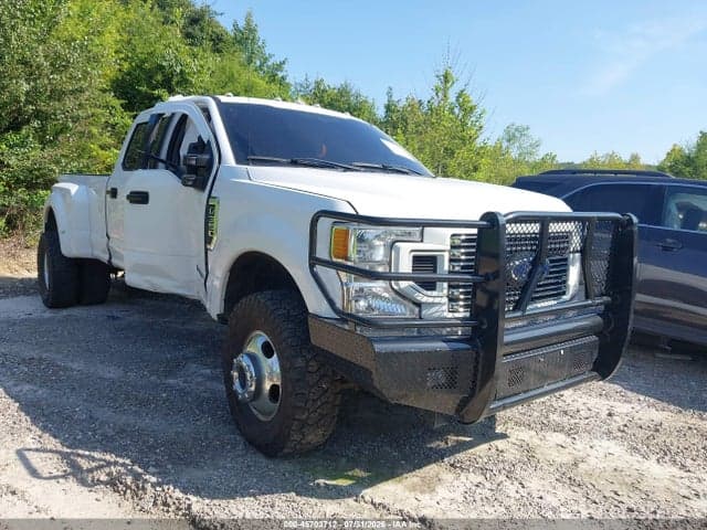2020 FORD F-350 XLT 1