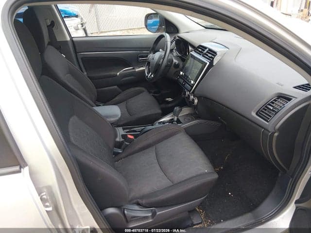 2020 MITSUBISHI OUTLANDER SPORT 2.0 SE 5