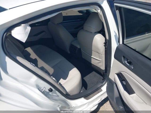 2025 NISSAN ALTIMA SL AWD 8