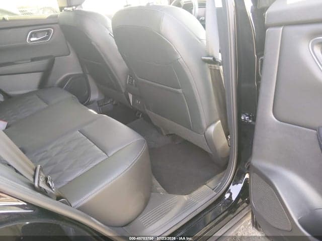 2026 NISSAN ROGUE PLATINUM 8