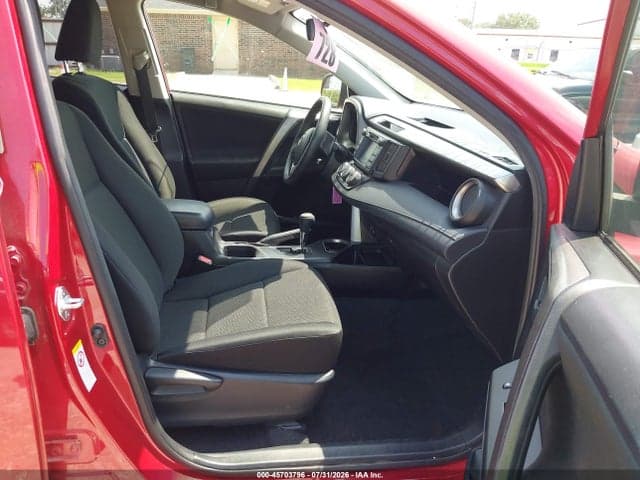 2017 TOYOTA RAV4 LE 5