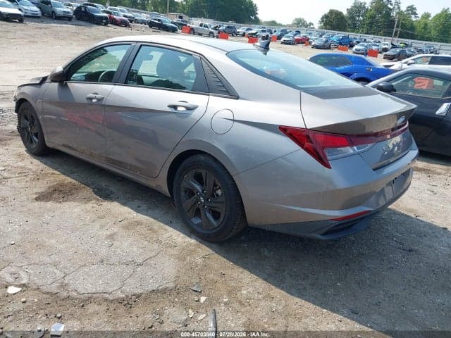 2021 HYUNDAI ELANTRA SEL 3