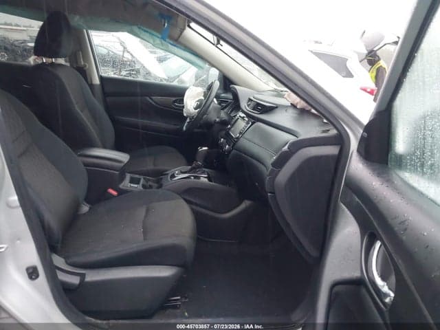 2017 NISSAN ROGUE SV 5