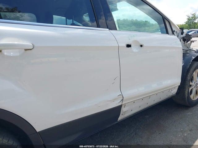 2018 FORD ESCAPE SE 19