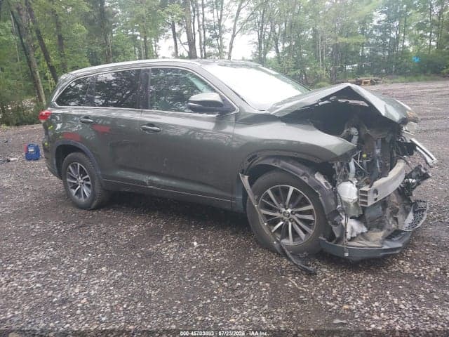 2017 TOYOTA HIGHLANDER XLE - 1