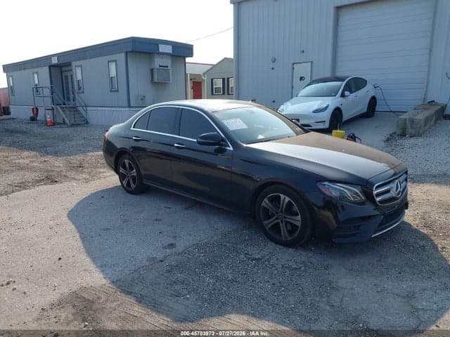 2019 MERCEDES-BENZ E 300 4MATIC 1