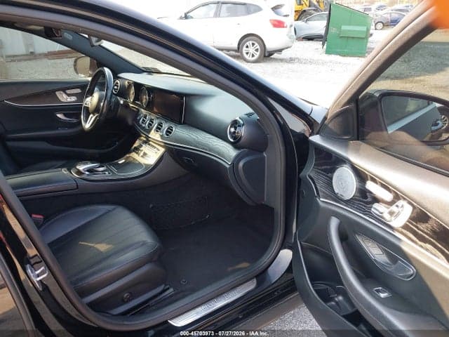 2019 MERCEDES-BENZ E 300 4MATIC 5