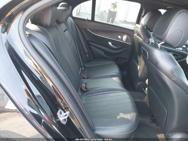 2019 MERCEDES-BENZ E 300 4MATIC 8