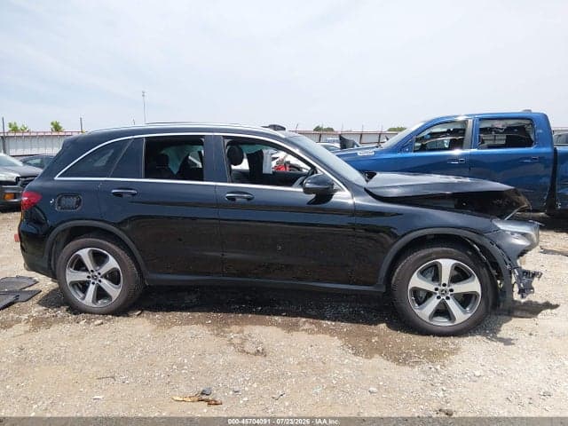 2019 MERCEDES-BENZ GLC 300 4MATIC 13