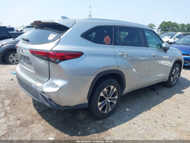 2020 TOYOTA HIGHLANDER XLE 4