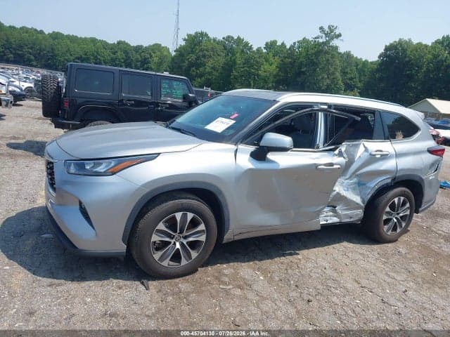 2020 TOYOTA HIGHLANDER XLE 6