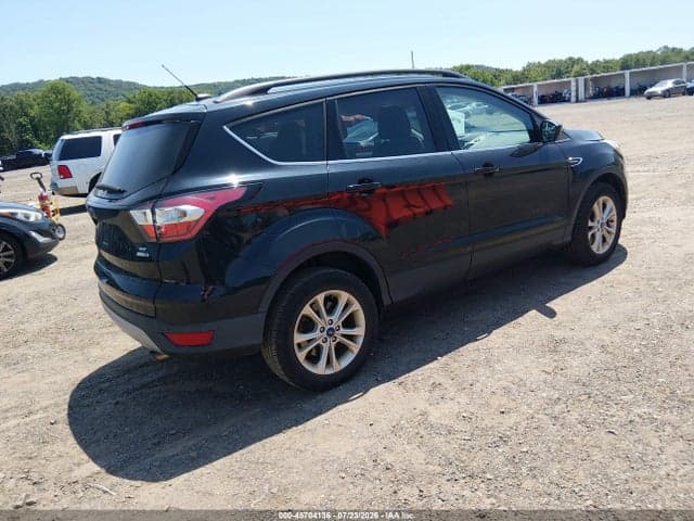 2017 FORD ESCAPE SE 4