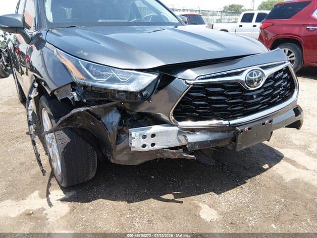 2020 TOYOTA HIGHLANDER LIMITED 6