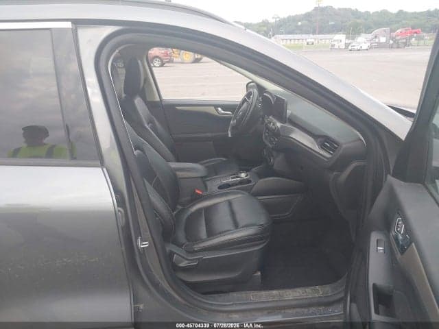 2022 FORD ESCAPE SEL 5