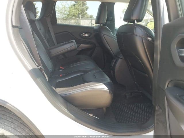 2019 JEEP CHEROKEE LATITUDE PLUS 4X4 8