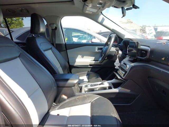2023 FORD EXPLORER XLT 5