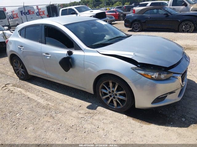 2018 MAZDA MAZDA3 TOURING 1