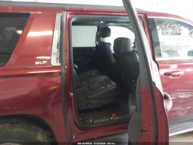 2017 GMC YUKON XL SLT 8