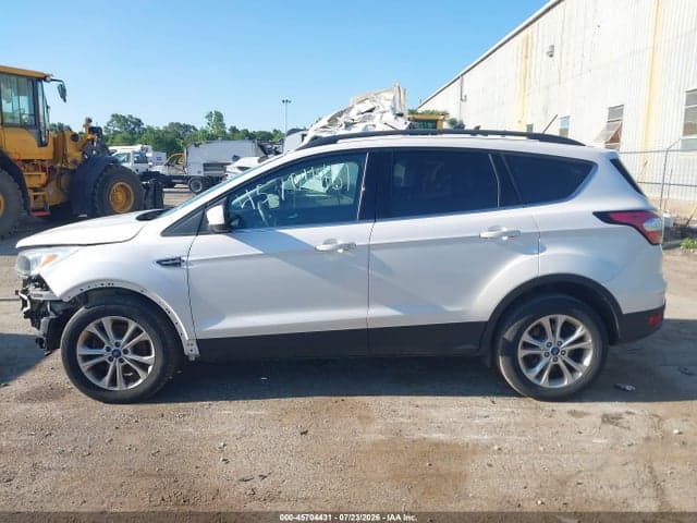 2018 FORD ESCAPE SE 14