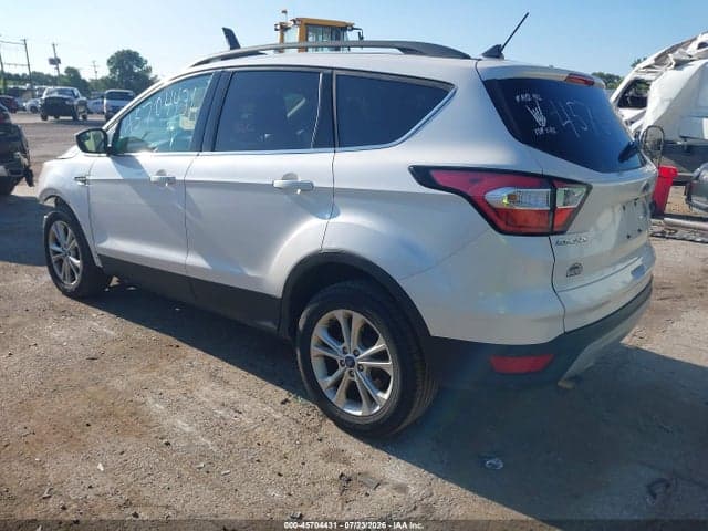 2018 FORD ESCAPE SE 3