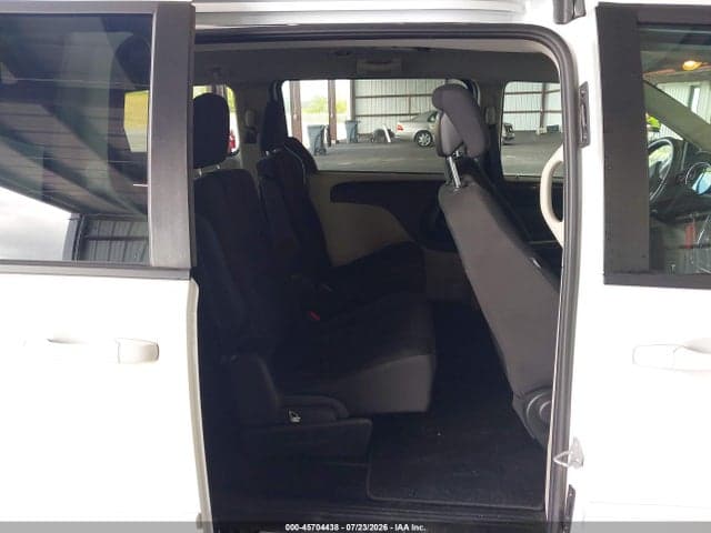 2017 DODGE GRAND CARAVAN SE 8