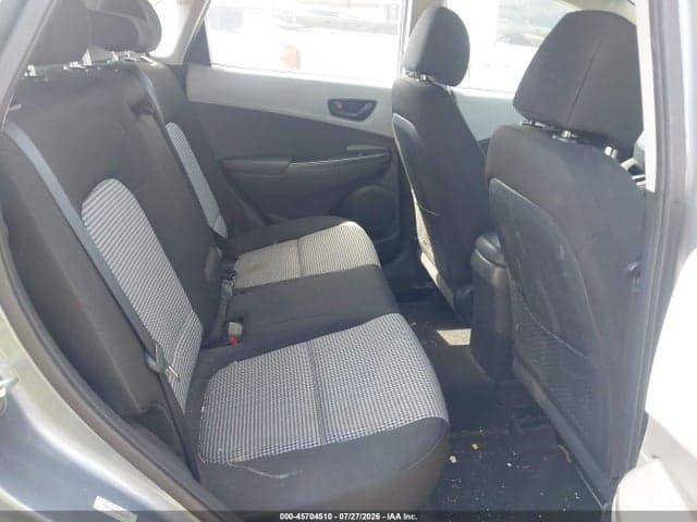 2021 HYUNDAI KONA SE 8