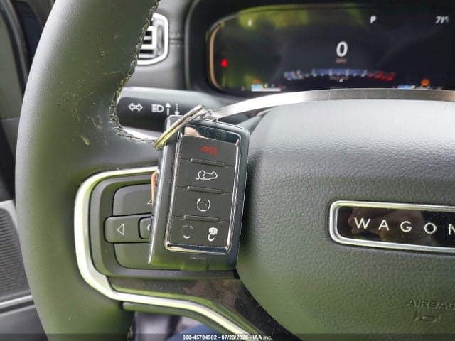 2024 JEEP WAGONEER SERIES I 4X2 11