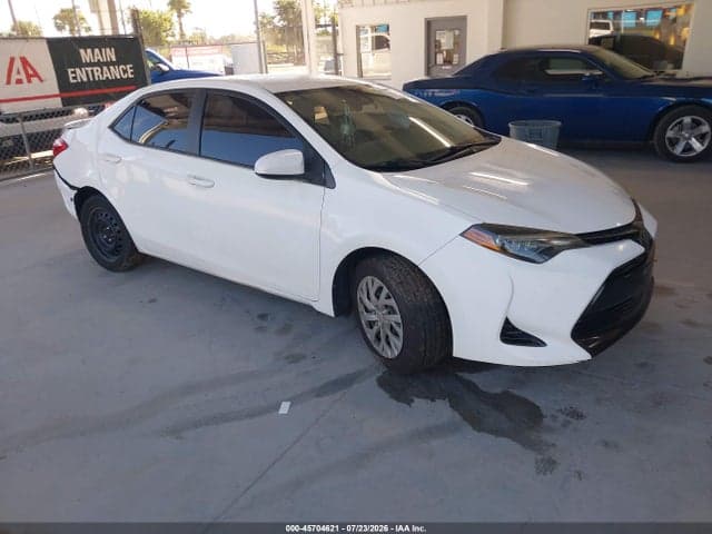 2018 TOYOTA COROLLA LE - 1
