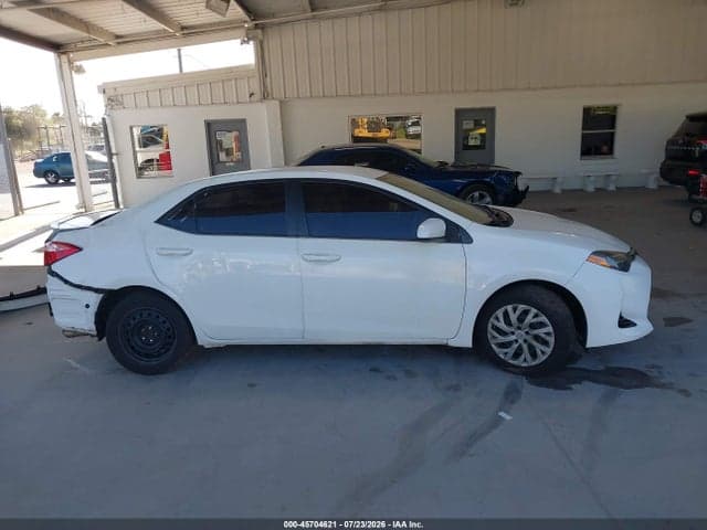 2018 TOYOTA COROLLA LE 14