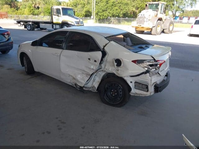 2018 TOYOTA COROLLA LE 3