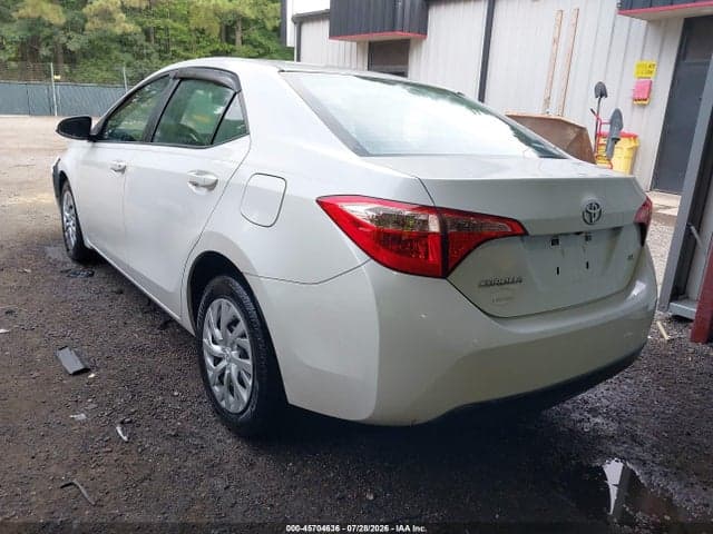 2017 TOYOTA COROLLA LE 3