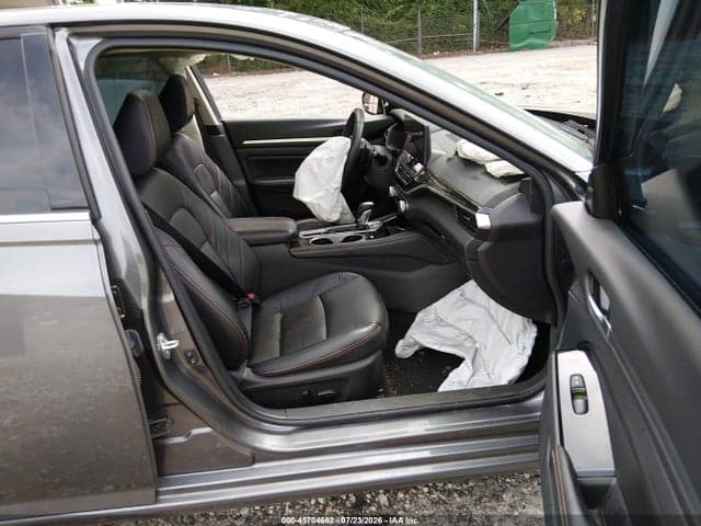 2024 NISSAN ALTIMA SR FWD 5